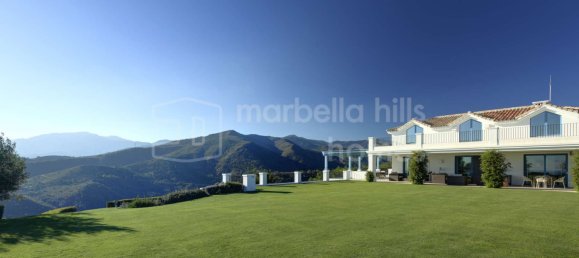 4 bedrooms Villa in Malaga, Spain No. 121297 11