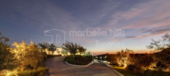 4 bedrooms Villa in Malaga, Spain No. 121297 12