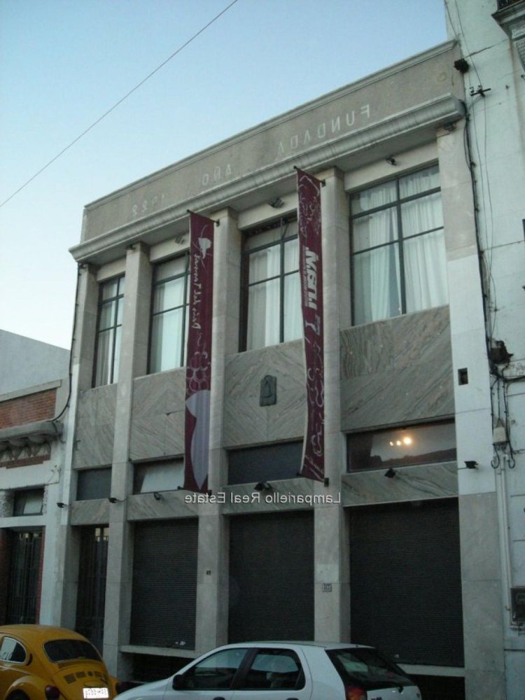  بناية في Montevideo, Uruguay رقم 16312