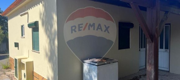 2 bedrooms House in Macas de Dona Maria, Portugal No. 24419 2