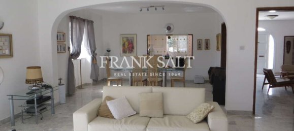 3 bedrooms Villa in Marsaskala, Malta No. 6272 3