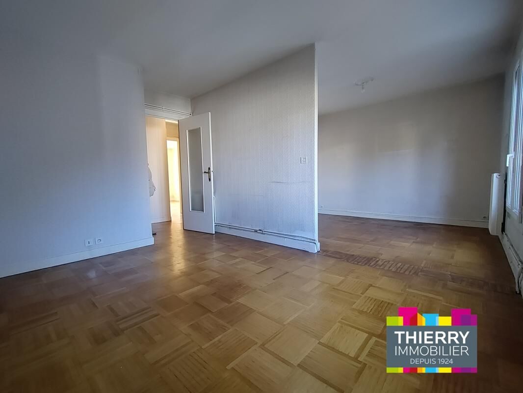 2 bedrooms Apartment in Nantes, France No. 333084