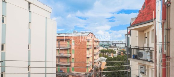 Apartamento de 4 dormitorios en Riccione, Italy No. 326797 25