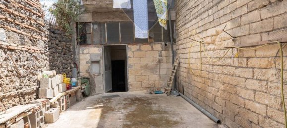 2 bedrooms House in Misterbianco, Italy No. 380120 9