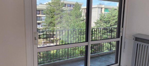 3 bedrooms Apartment in Les Mureaux, France No. 334554 11