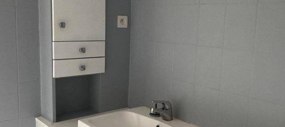 3 bedrooms Apartment in Les Mureaux, France No. 334554 5