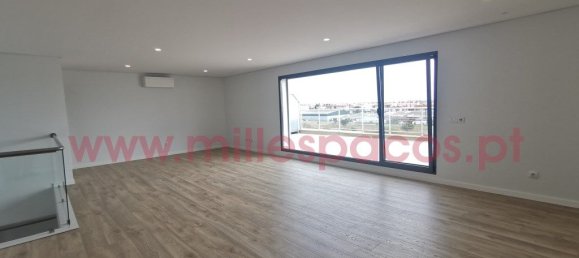 Dúplex de 4 dormitorios en Montijo, Portugal No. 86207 32