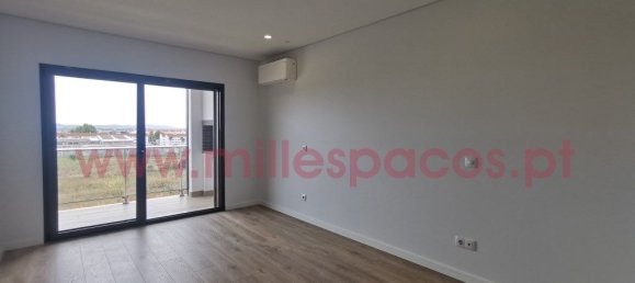 Dúplex de 4 dormitorios en Montijo, Portugal No. 86207 22