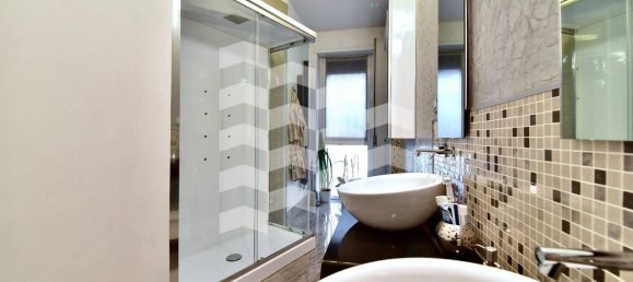 3 rooms Apartment in Milan, Italy No. 248099 22