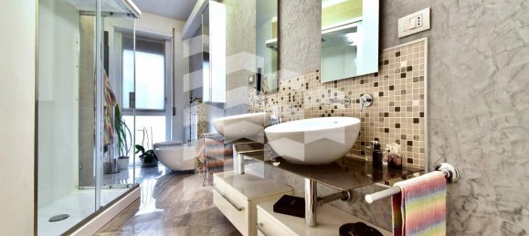 3 rooms Apartment in Milan, Italy No. 248099 23