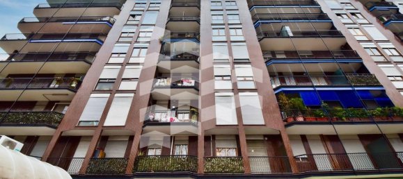 3 rooms Apartment in Milan, Italy No. 248099 47