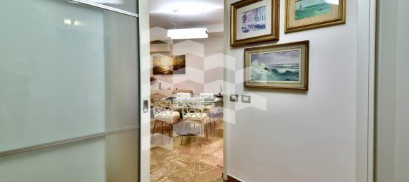 3 rooms Apartment in Milan, Italy No. 248099 3