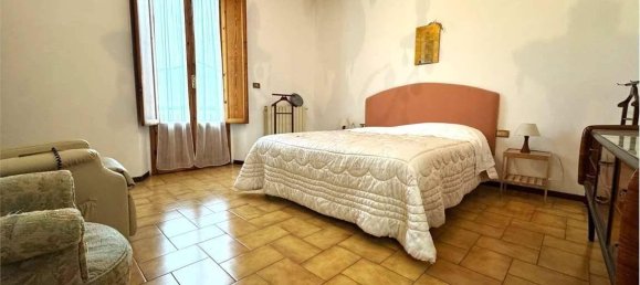 Casa de 5 divisões em Prato, Italy N.º 41659 14