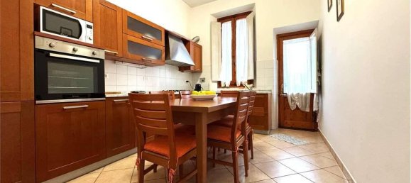 Casa de 5 divisões em Prato, Italy N.º 41659 9