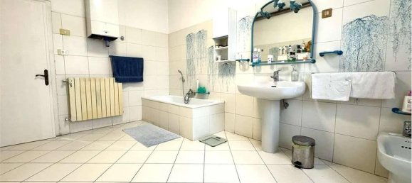 Casa de 5 divisões em Prato, Italy N.º 41659 20