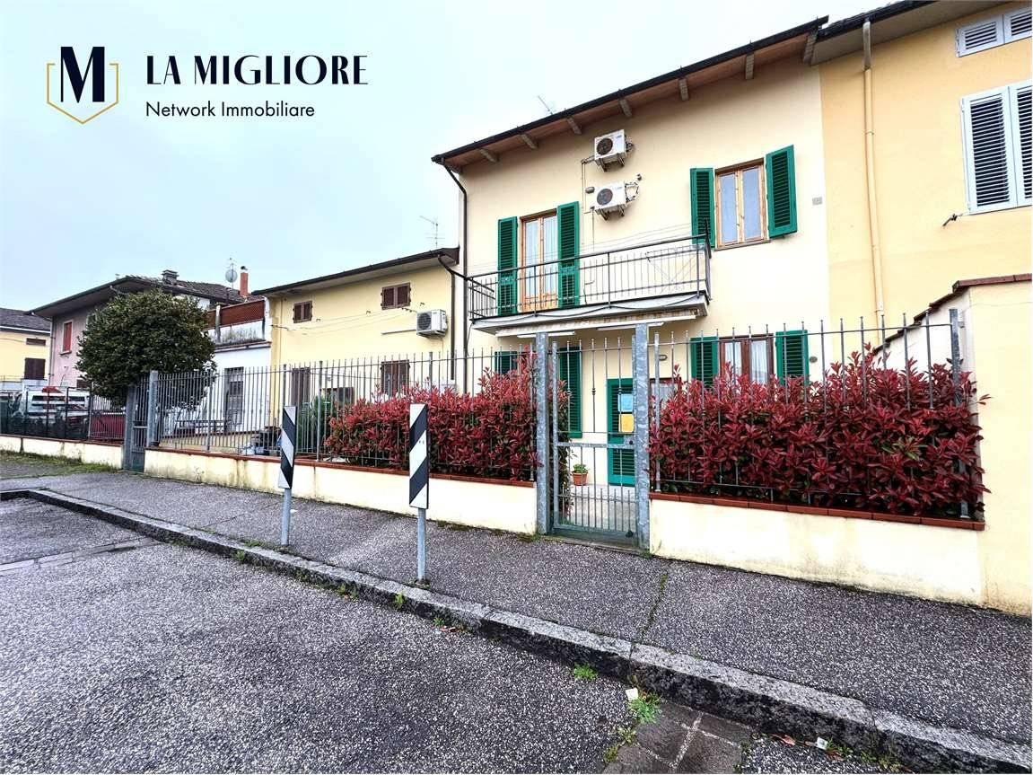 Casa de 5 divisões em Prato, Italy N.º 41659