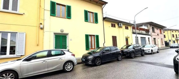 Casa de 5 divisões em Prato, Italy N.º 41659 25