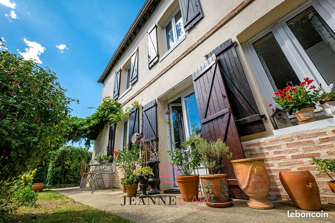 5 Schlafzimmer Haus in Franqueville-Saint-Pierre, France, Nr. 353000
