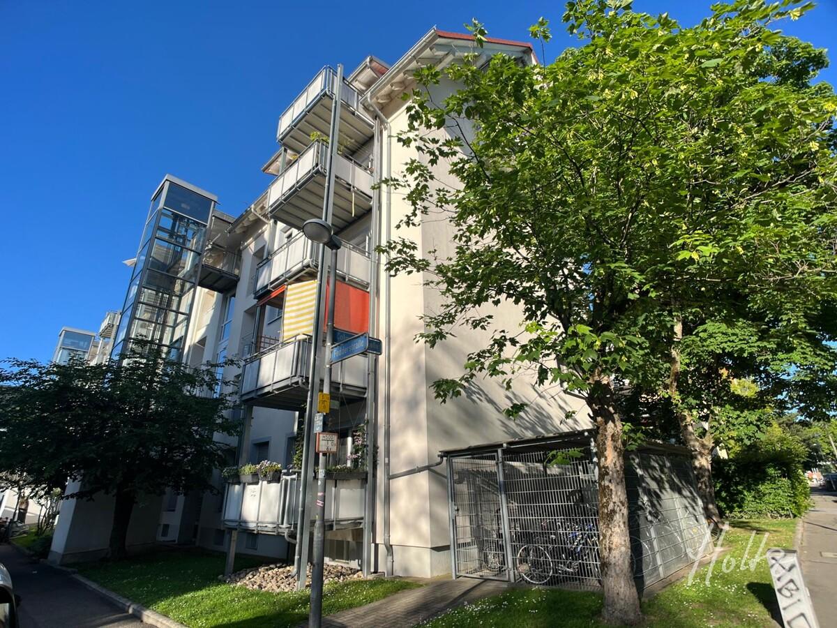 Studio in Freiburg im Breisgau, Germany No. 361092