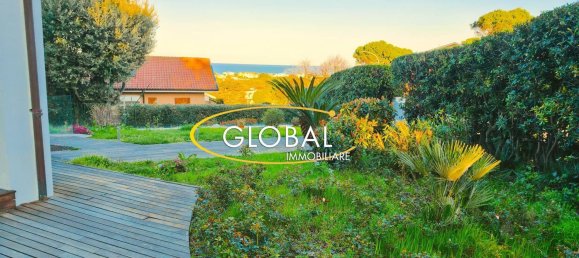 8 rooms Villa in Numana, Italy No. 212357 7