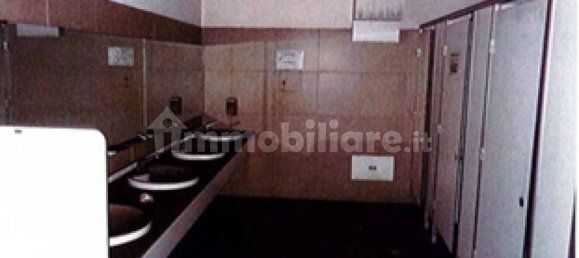 5 rooms Warehouse in Spoltore, Italy No. 298072 3
