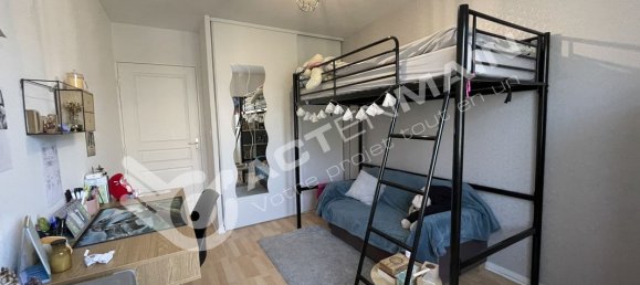 4 bedrooms House in Joue-les-Tours, France No. 72675 5