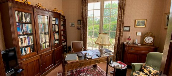 5 bedrooms House in Saint-Doulchard, France No. 87010 8