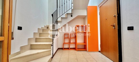 4 bedrooms Apartment in Florence, Italy No. 350935 8