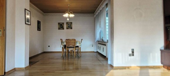 Бунгало с 2 спальнями в Рейн-Зиг, Германия № 326124 21