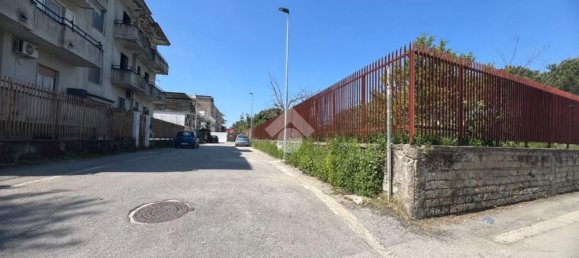  قطعة أرض في Casandrino, Italy رقم 376797 8