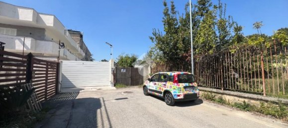  قطعة أرض في Casandrino, Italy رقم 376797 3