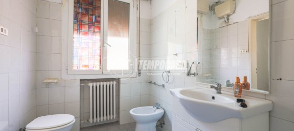 6-Zimmer Wohnung in Valsamoggia, Italy, Nr. 275028 2