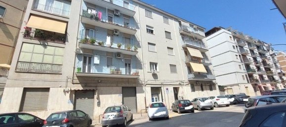 3 rooms Apartment in Foggia, Italy No. 265698 11
