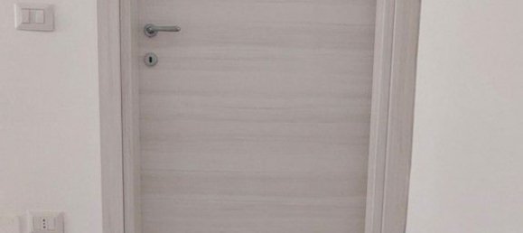 3 rooms Apartment in Foggia, Italy No. 265698 7