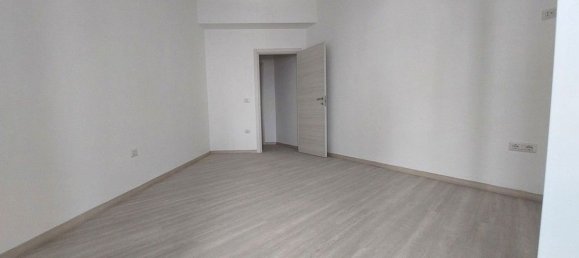 3 rooms Apartment in Foggia, Italy No. 265698 9