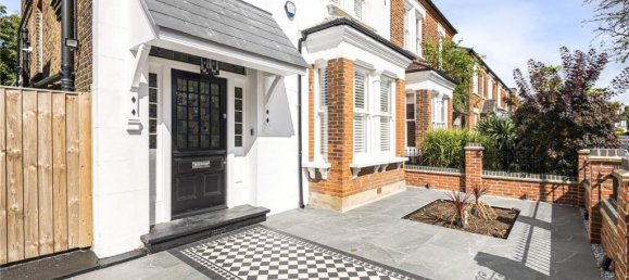 5 bedrooms House in Barnet, United Kingdom No. 6452 17