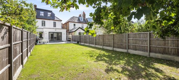 5 bedrooms House in Barnet, United Kingdom No. 6452 7