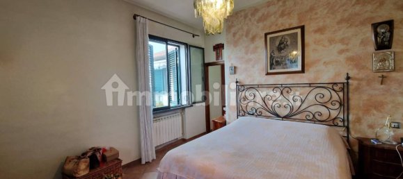 2 bedrooms House in Pistoia, Italy No. 47659 17