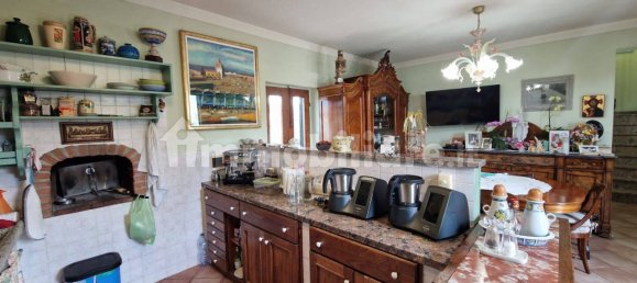 2 bedrooms House in Pistoia, Italy No. 47659 7