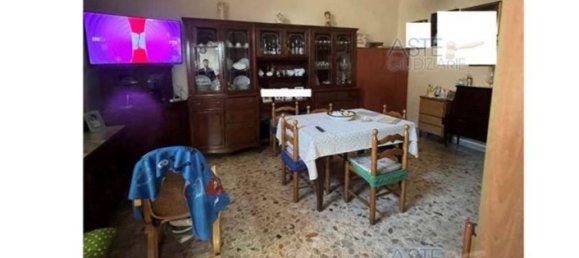 3 rooms Apartment in Ottaviano, Italy No. 13796 5