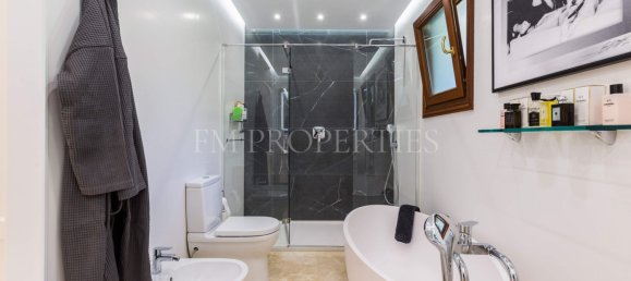 4 bedrooms Villa in La Quinta, Spain No. 74539 24