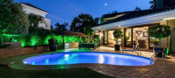 4 bedrooms Villa in La Quinta, Spain No. 74539 42