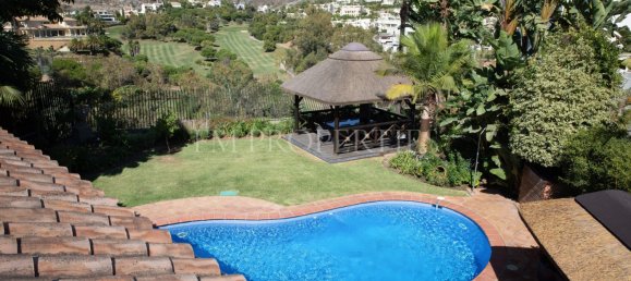 4 bedrooms Villa in La Quinta, Spain No. 74539 5