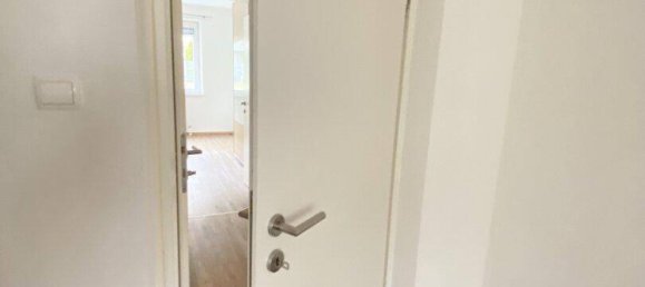 Apartamento de 3 habitaciónes en Laxenburg, Austria No. 197865 8