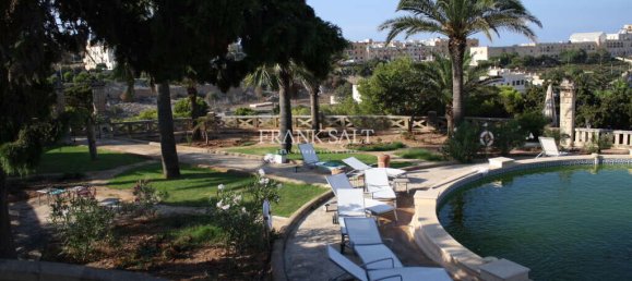 Hotel de 6 dormitorios en Saint Julian's, Malta No. 3493 3