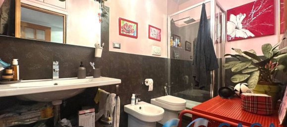 3 bedrooms Apartment in Rome, Italy No. 321398 21