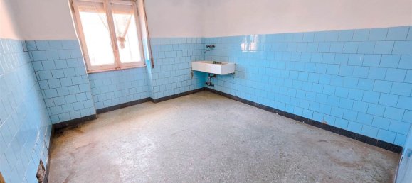 4 bedrooms Apartment in Rome, Italy No. 335210 11