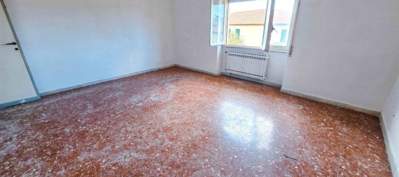4 bedrooms Apartment in Rome, Italy No. 335210 2