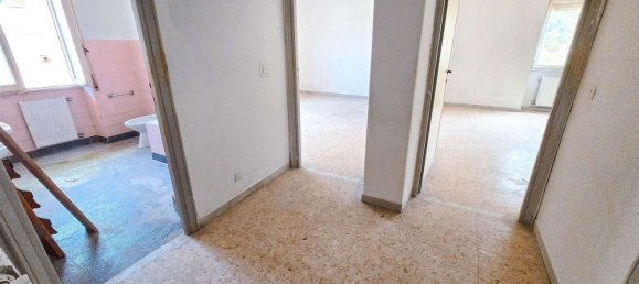 4 bedrooms Apartment in Rome, Italy No. 335210 15