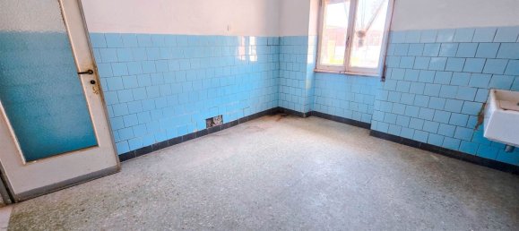 4 bedrooms Apartment in Rome, Italy No. 335210 9